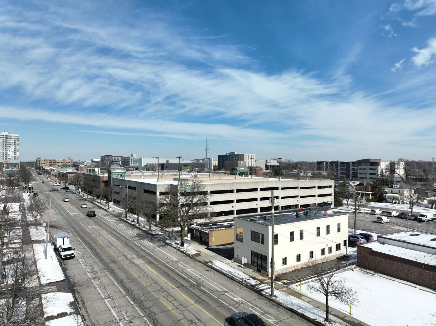 Photo 2 of 915 S Washington Ave, Royal Oak, MI 48067