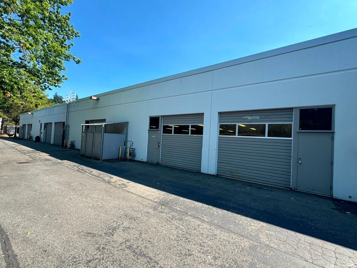 Photo 2 of 11822 North Creek Parkway N, Bothell, WA 98011