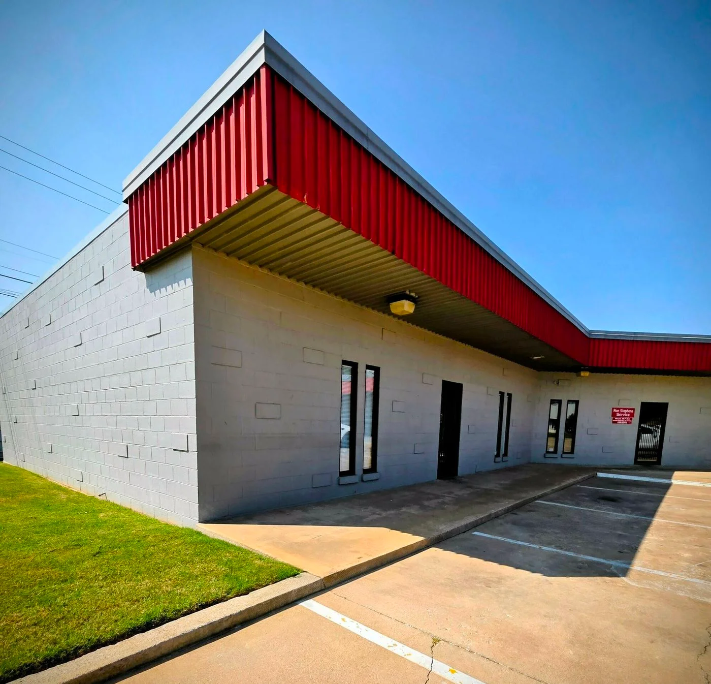 Photo 2 of 1602 NW Lawton Ave, Lawton, OK 73507