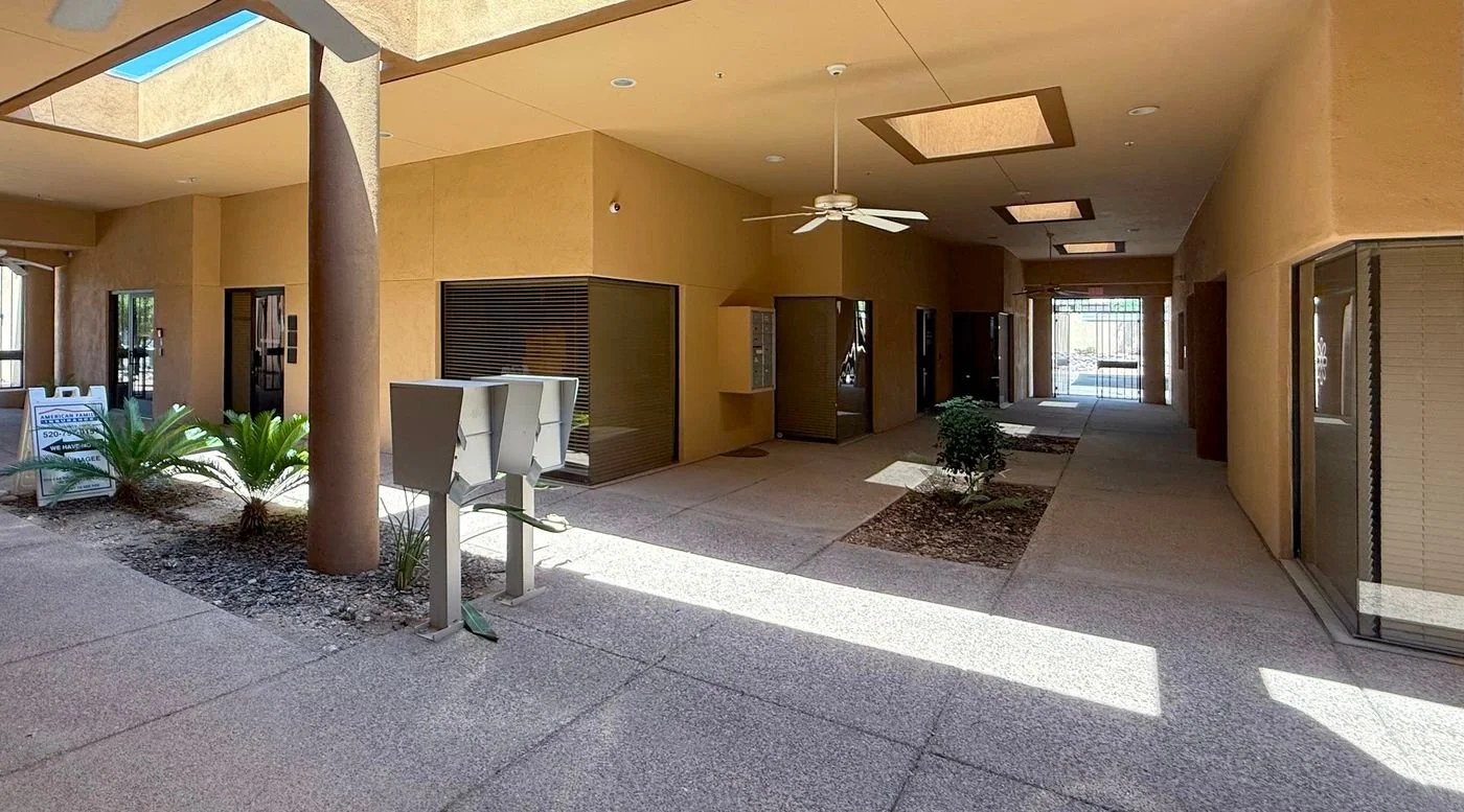 Photo-3 of 180 West Magee Road, Oro Valley, AZ 85704
