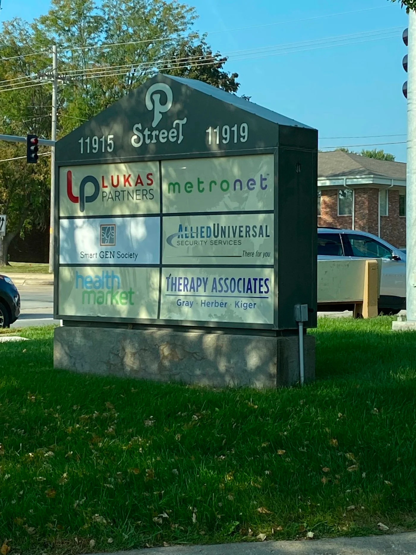 Photo 3 of 11915-11919 P Street, Omaha, NE 68137