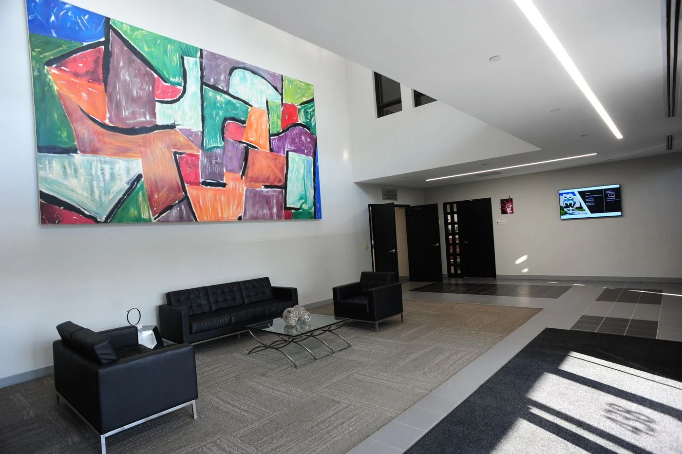 Photo 3 of 438 E Wilson Bridge Rd, Worthington, OH 43085