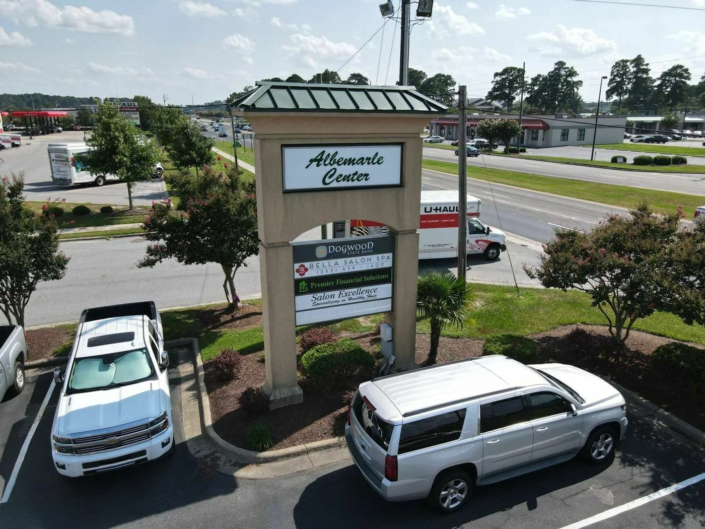 Photo 2 of 4051 S Memorial Dr, Winterville, NC 28590