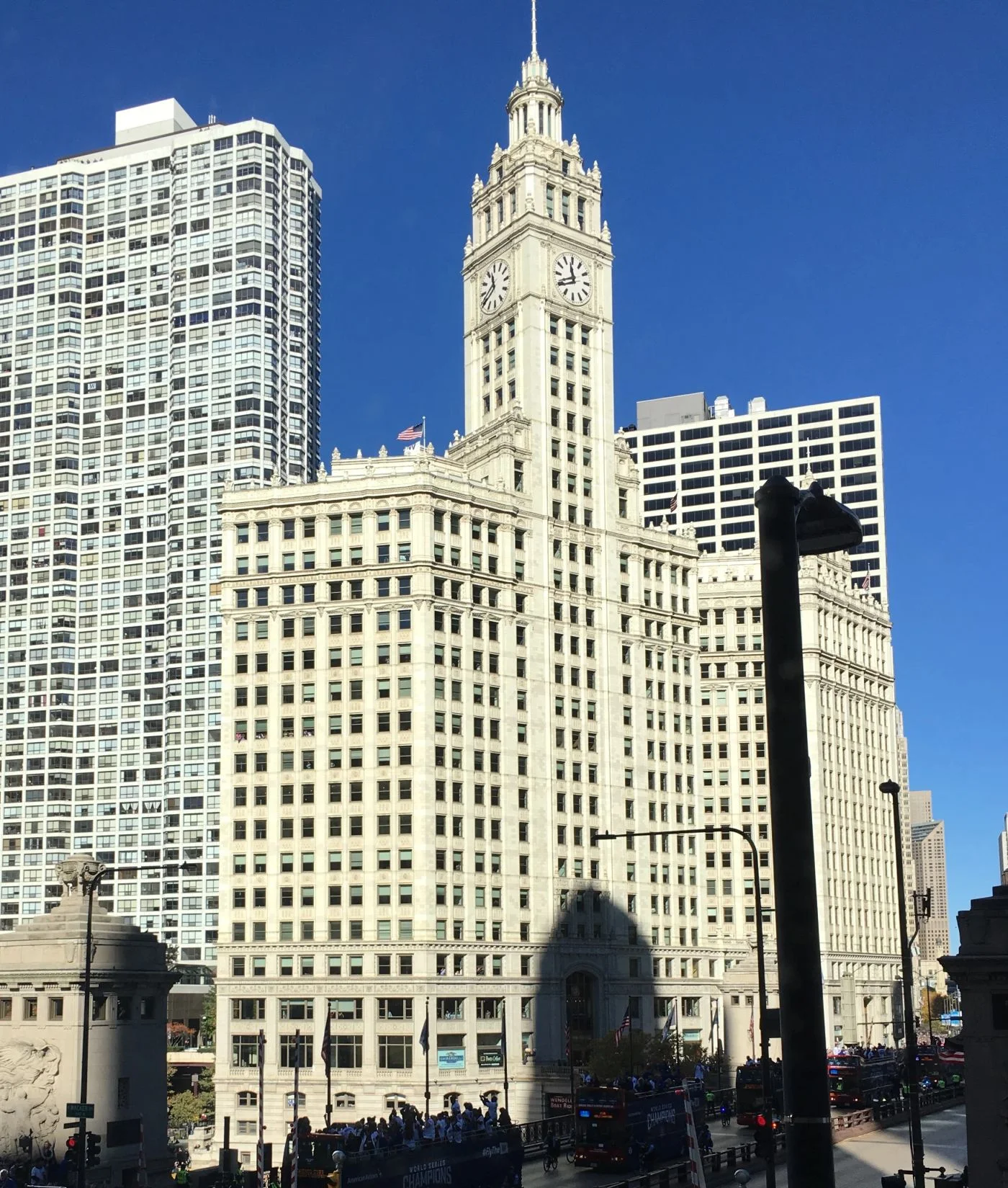 Photo 1 of 400 N Michigan Ave, Chicago, IL 60611