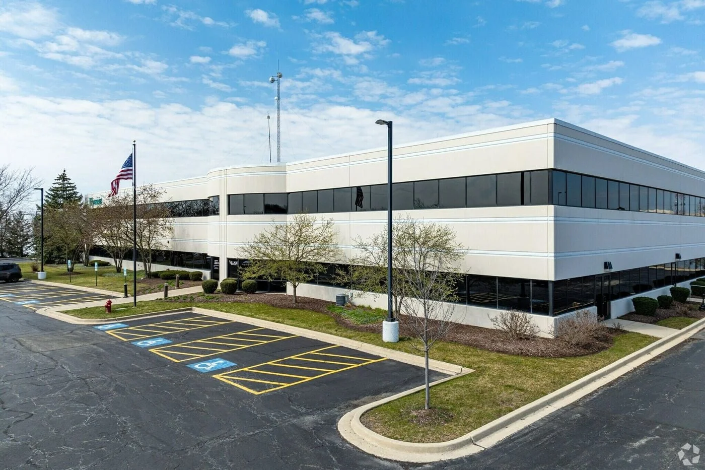 Photo 1 of 4580 Weaver Pkwy, Warrenville, IL 60555