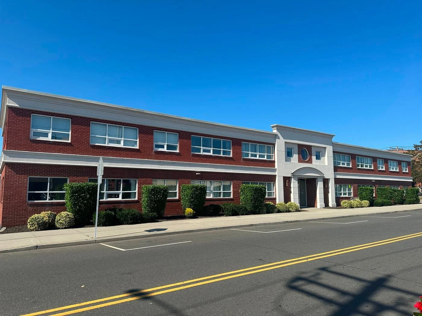 Photo 1 of 31 Oak St, Patchogue, NY 11772