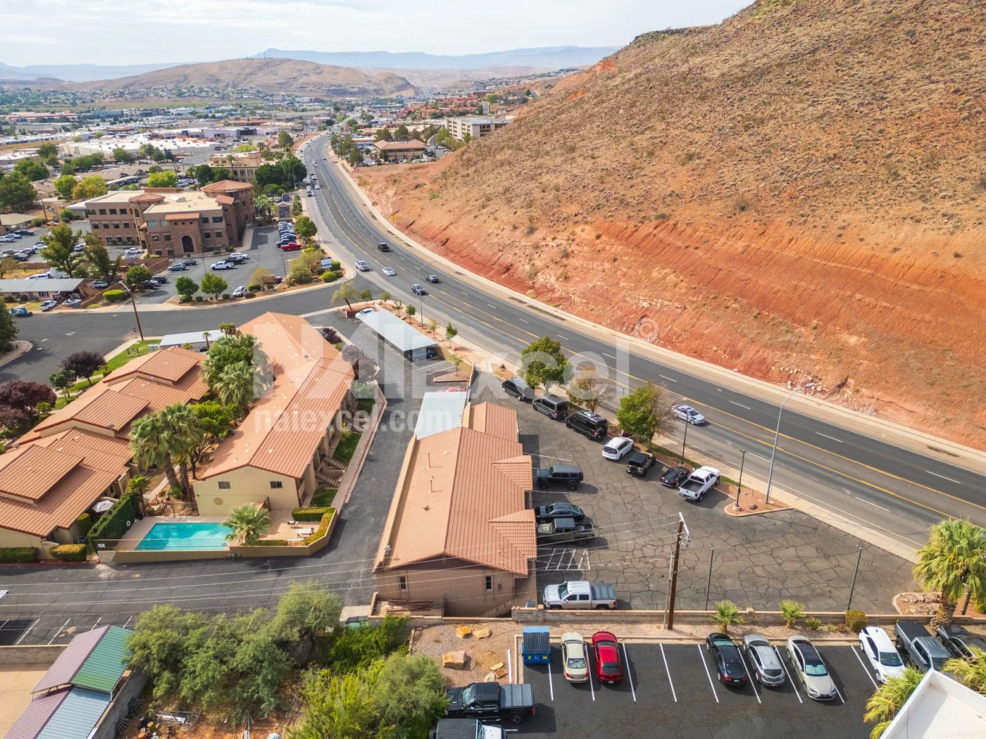 Photo 2 of 465 S Bluff St, Saint George, UT 84770