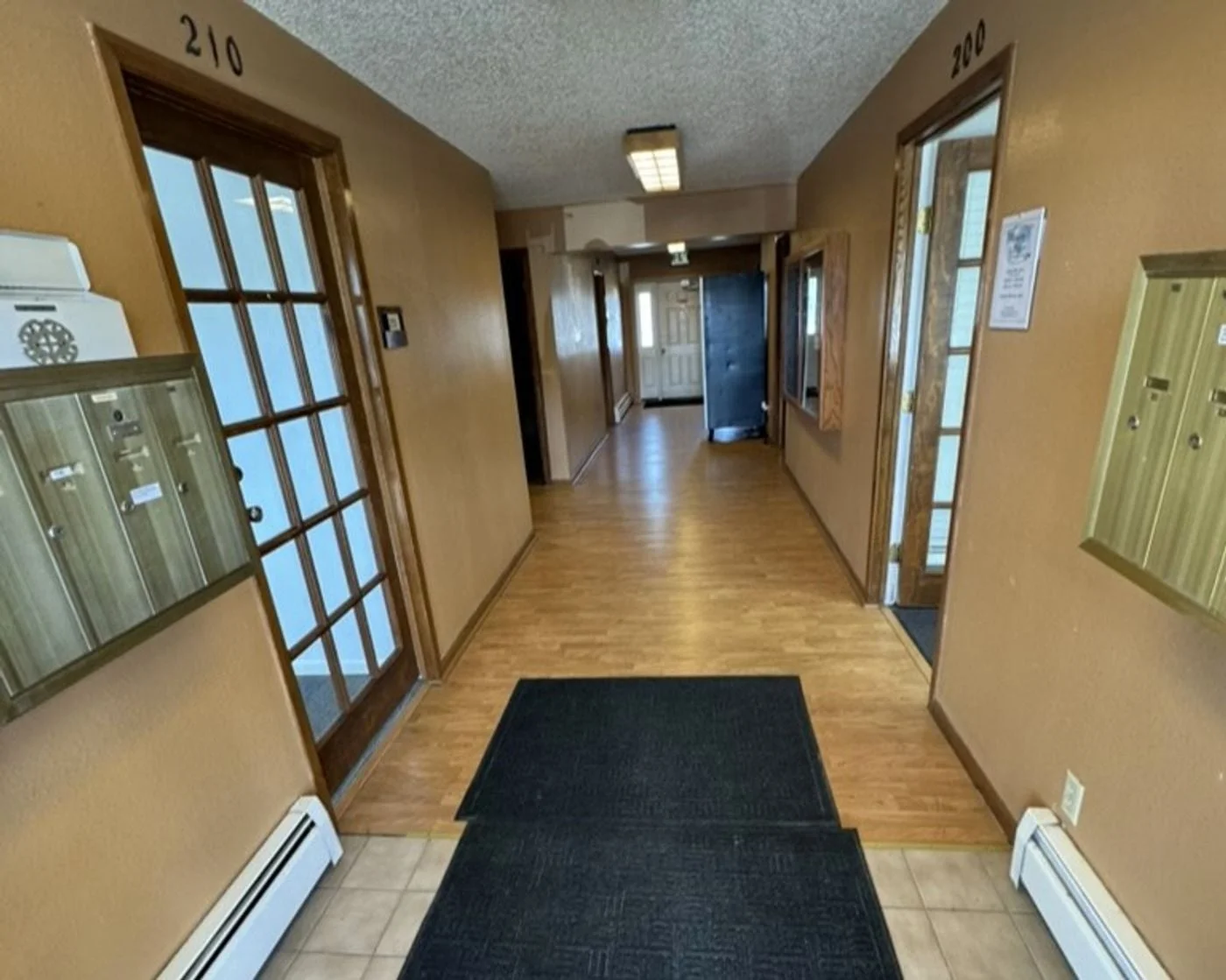 Photo 2 of 1102 S Washington St, Bismarck, ND 58504