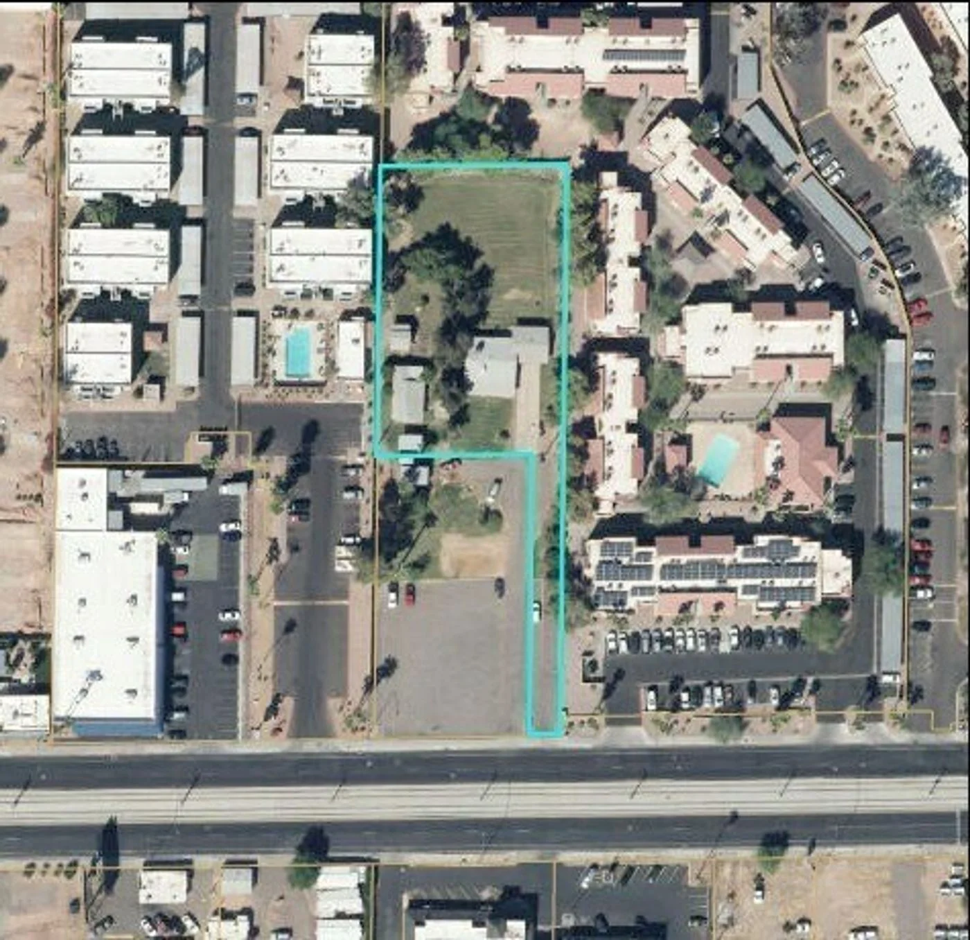 Photo 2 of 958 W Main St, Mesa, AZ 85201