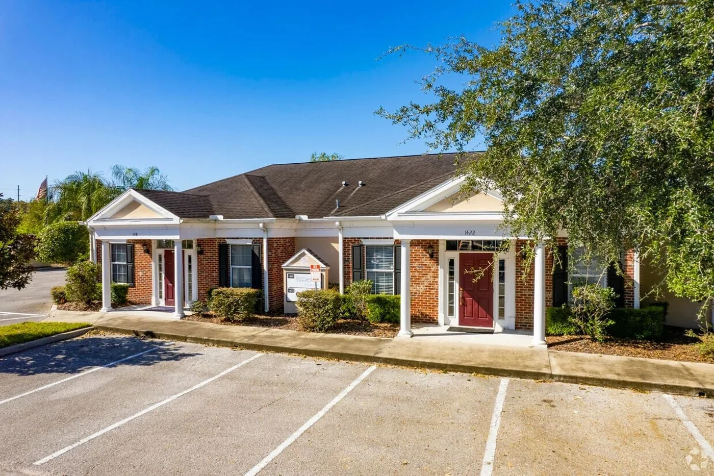 Photo 1 of 1422 Bloomingdale Ave, Valrico, FL 33596