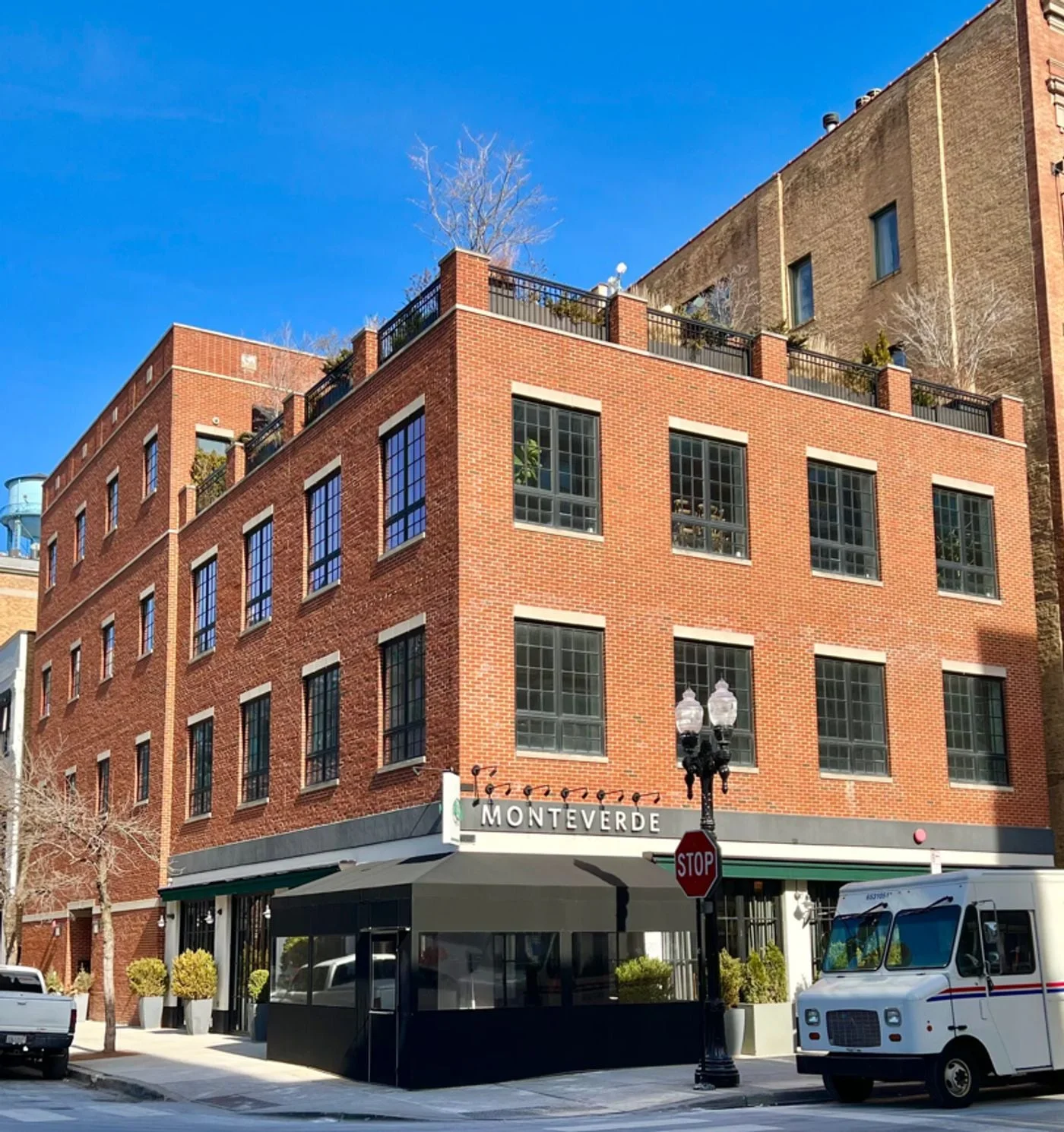 Photo 1 of 1020 W Madison St, Chicago, IL 60607