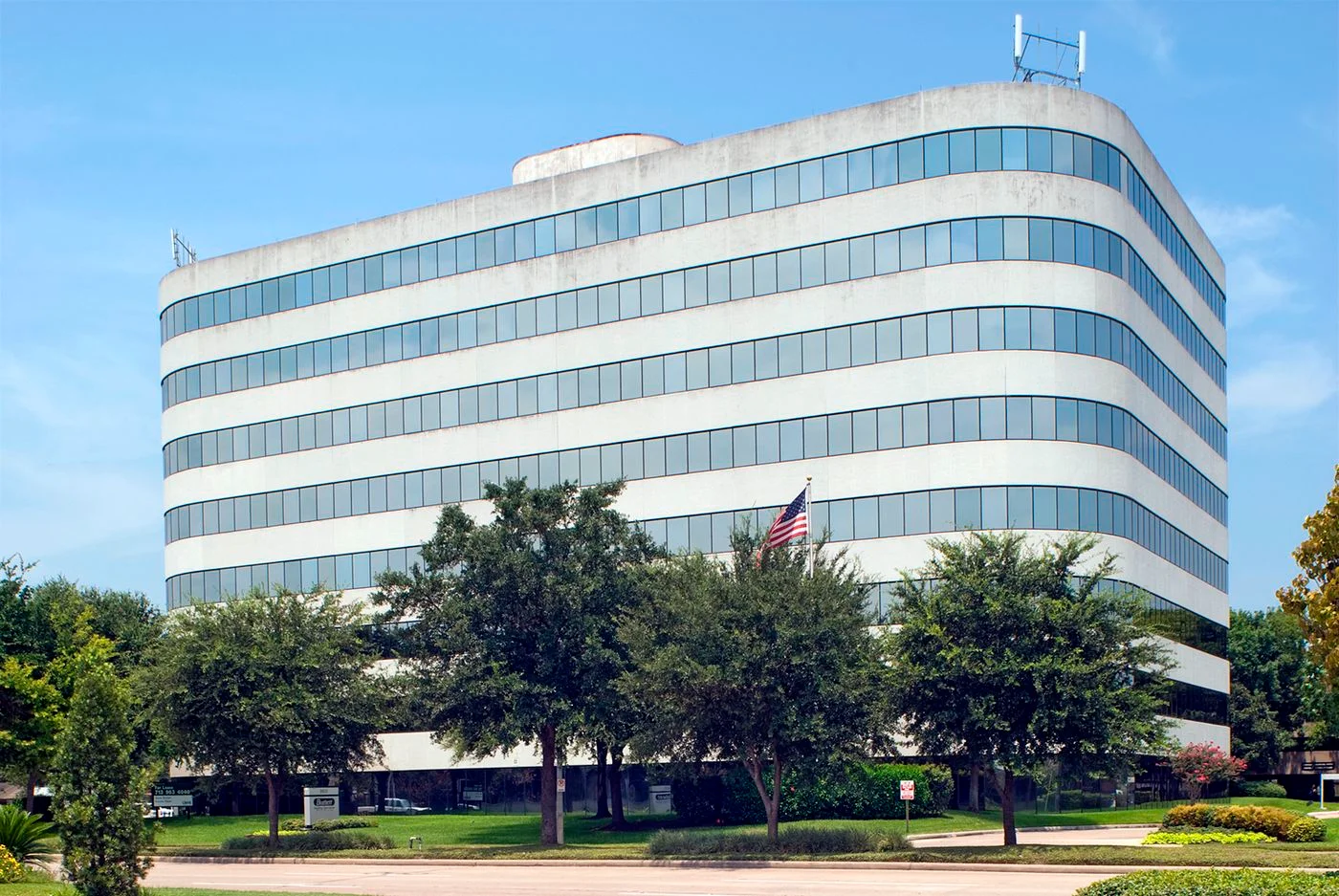 Photo-2 of 9800 Richmond Avenue, Houston, TX 77042