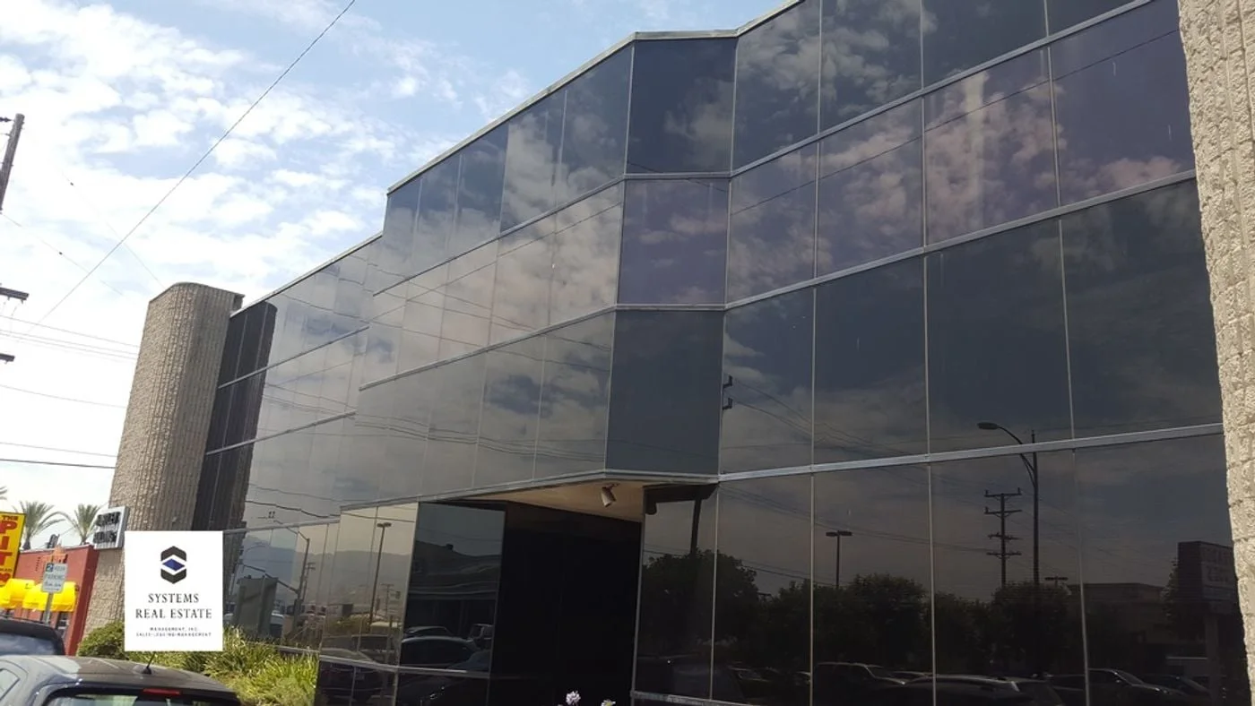 Photo-3 of 209 E. Alameda Avenue, Burbank, CA 91502