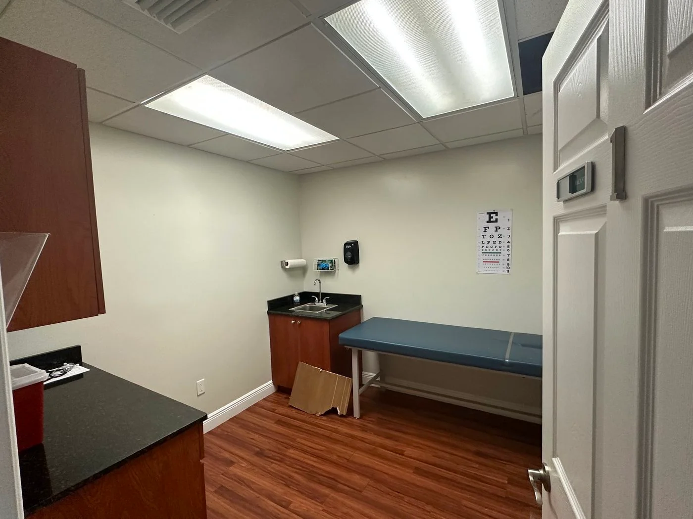 Photo-3 of 35 Barkley Cir, Fort Myers, FL 33905