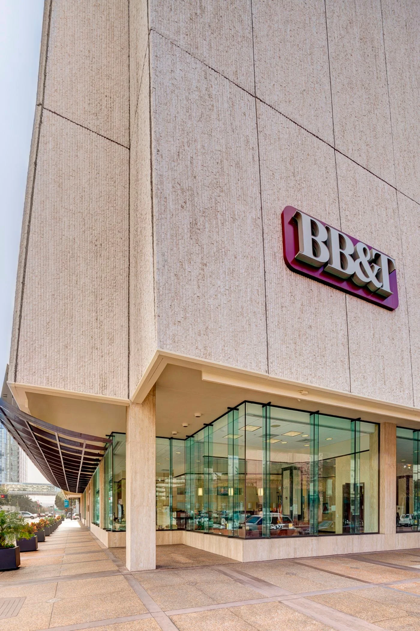 Photo 2 of 400 N Tampa St, Tampa, FL 33602