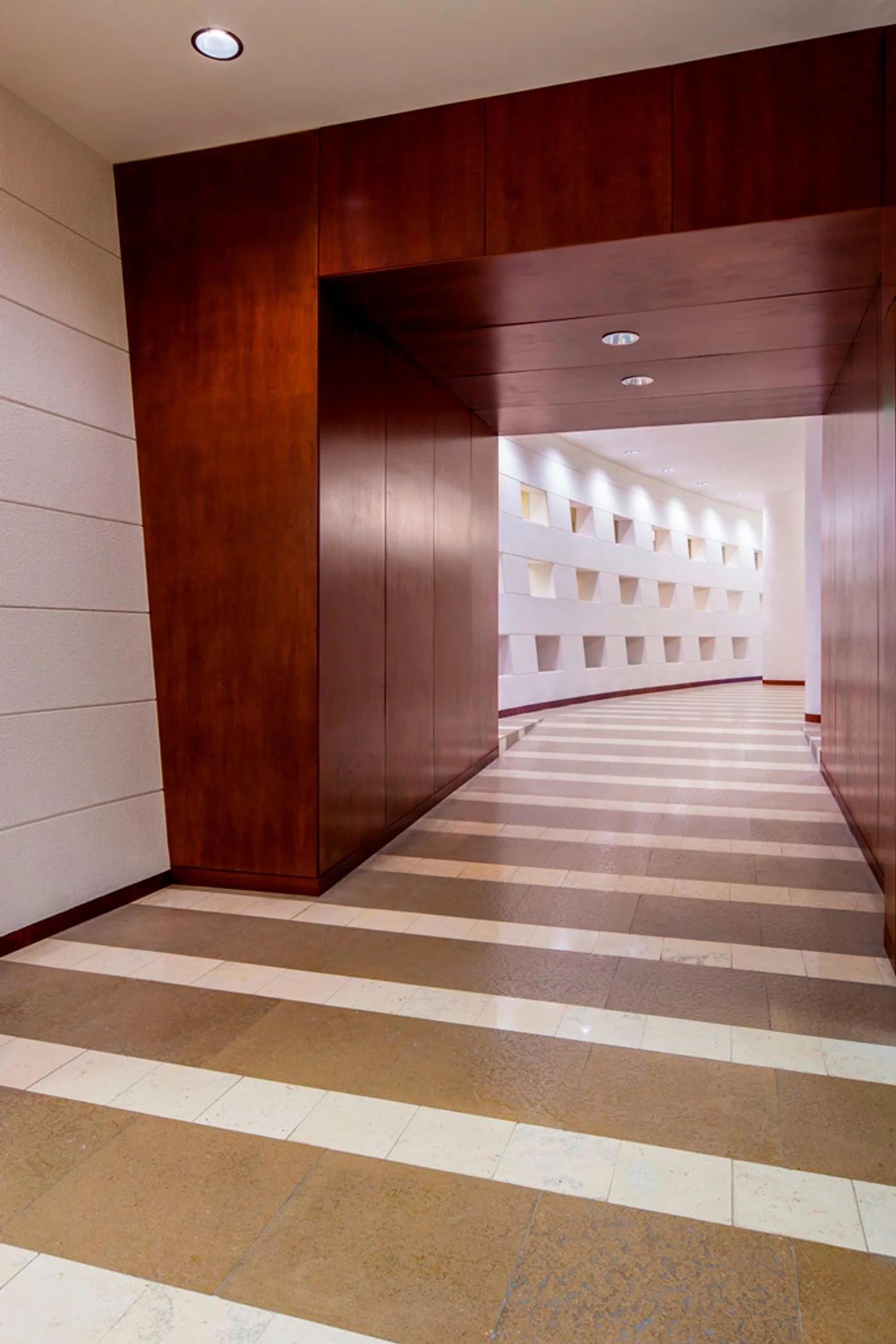 Photo 3 of 400 N Tampa St, Tampa, FL 33602