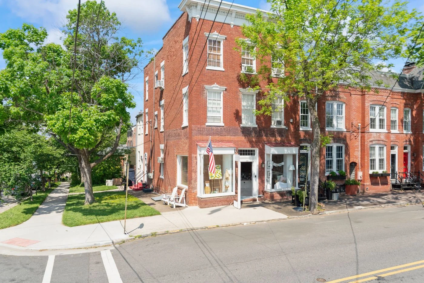 Photo 2 of 635 S Fairfax St, Alexandria, VA 22314