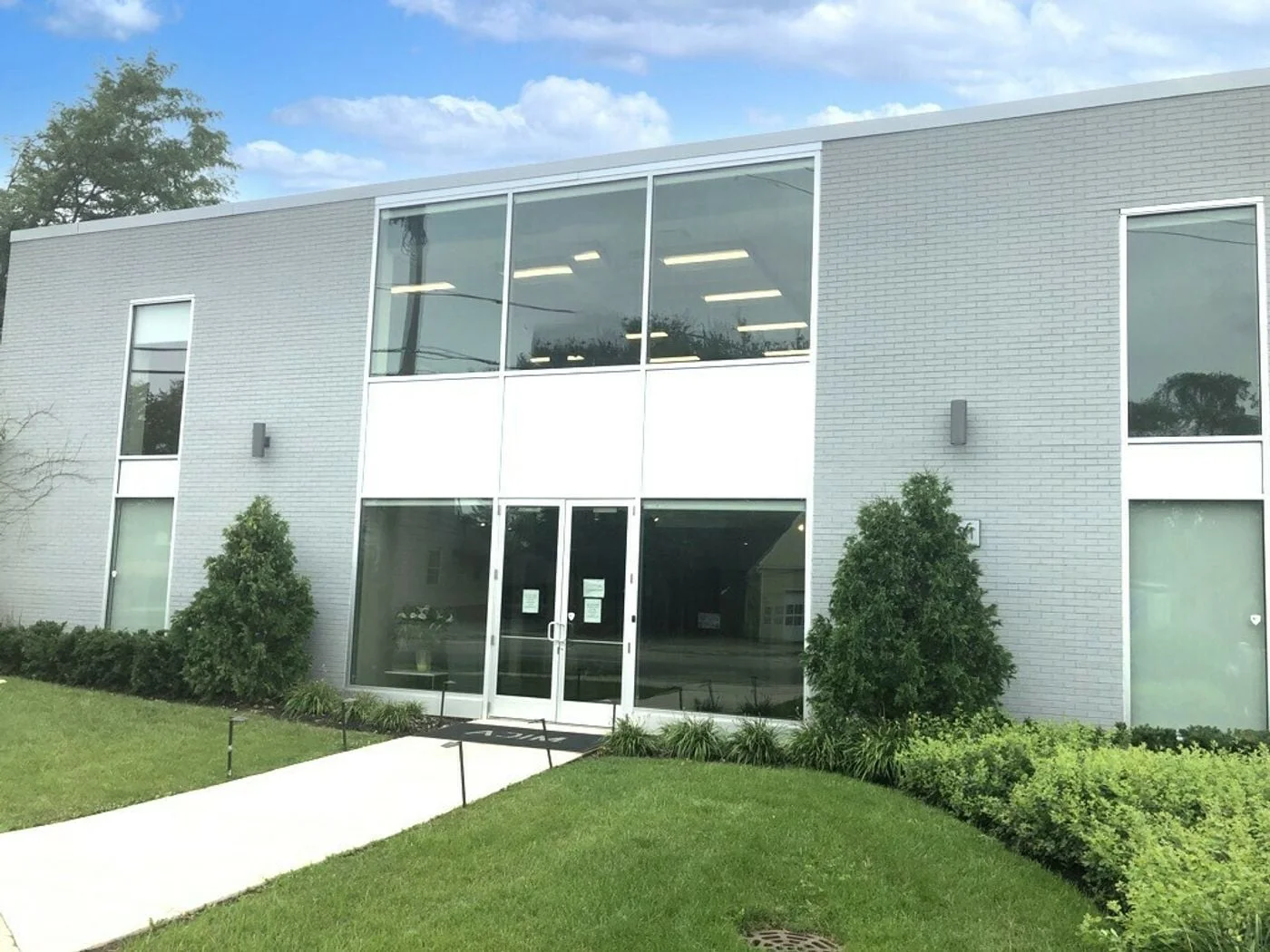 Photo 1 of 721 Dundee Ave., Elgin, IL 60120