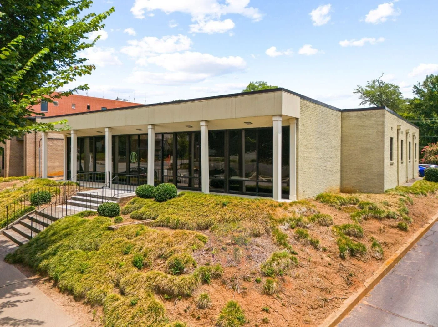 Photo 1 of 610 N Main St, Greenville, SC 29601