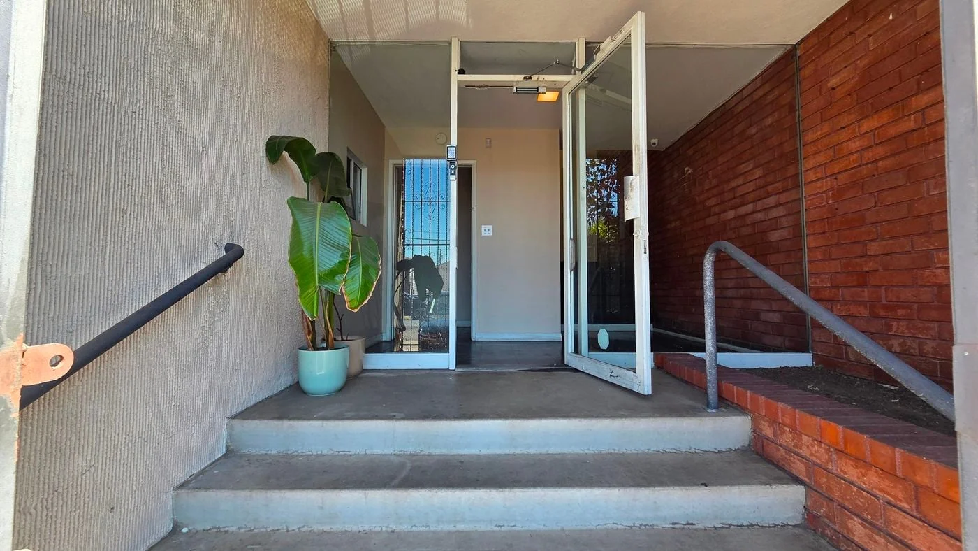 Photo 1 of 219 E 32nd St, Los Angeles, CA 90011