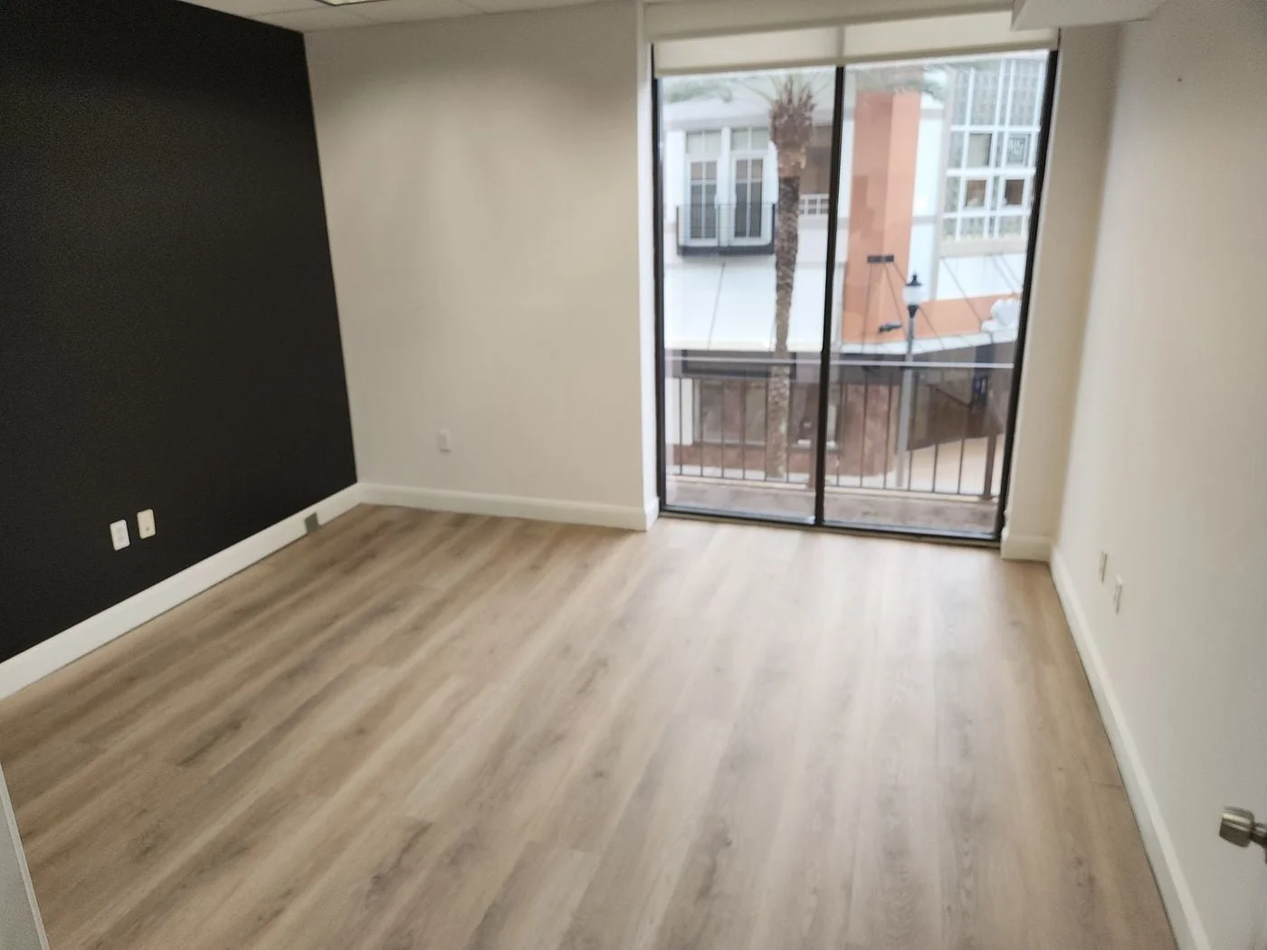 Photo 3 of 340 Clematis St, West Palm Beach, FL 33401