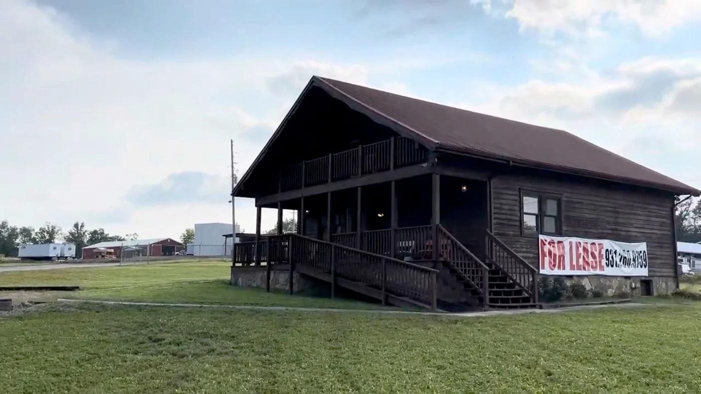 Photo 1 of 1242 Crabtree Road, Crossville, TN 38571