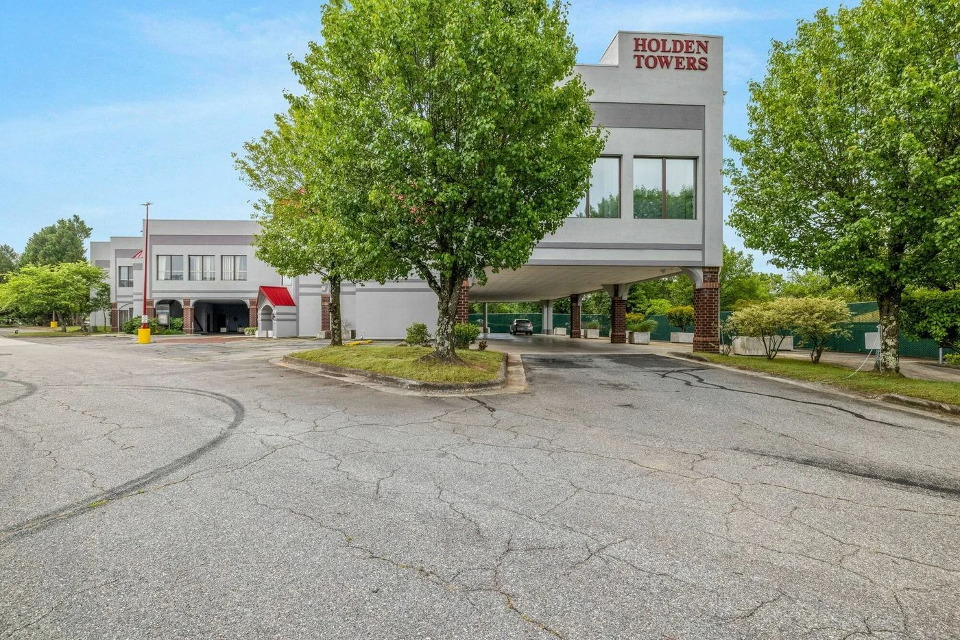 Photo 2 of 3800 S Holden Road, Greensboro, NC 27406