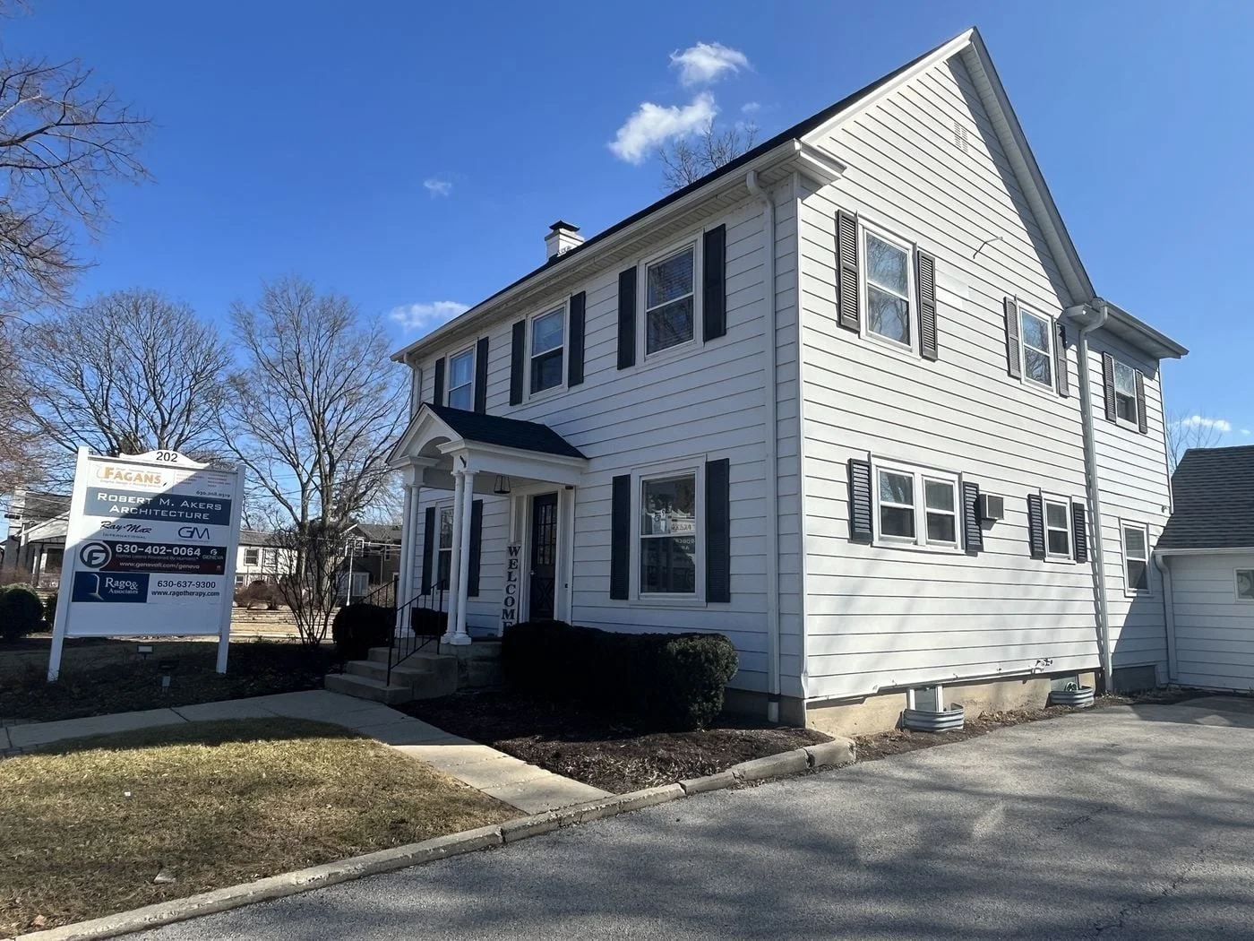 Photo 1 of 202 Campbell St, Geneva, IL 60134