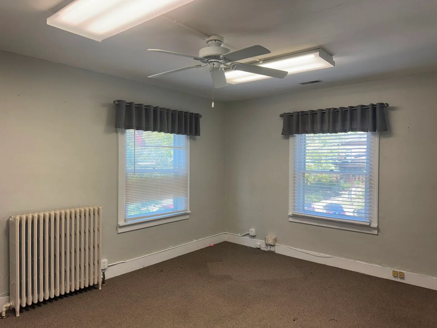 Photo 3 of 202 Campbell St, Geneva, IL 60134