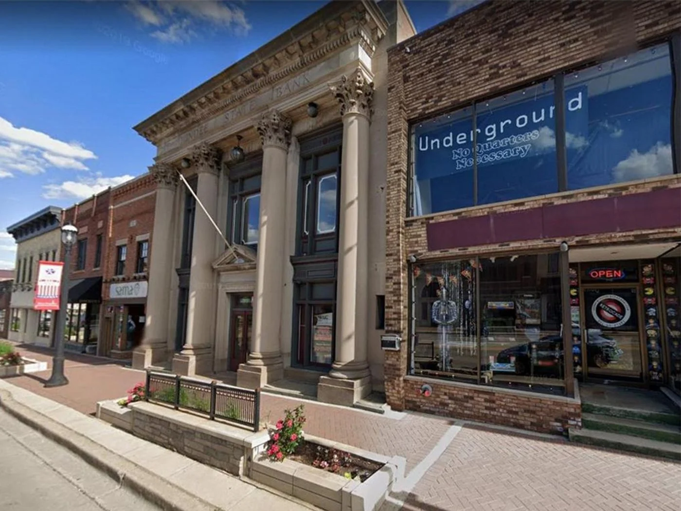 Photo 2 of 119 W Main (Route 72), W Dundee, IL 60118