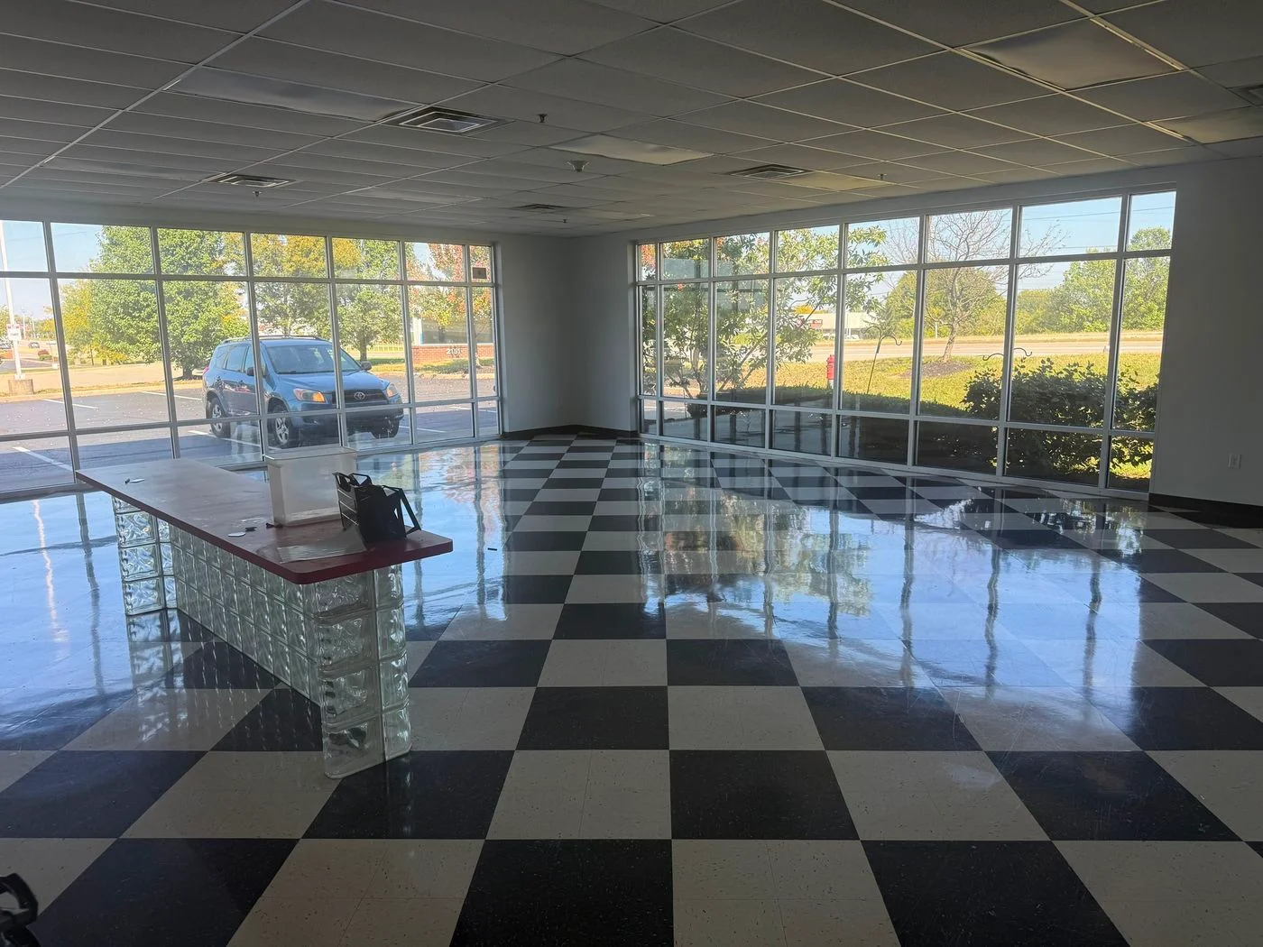 Photo-2 of 2151 N Bend Rd, Hebron, KY 41048