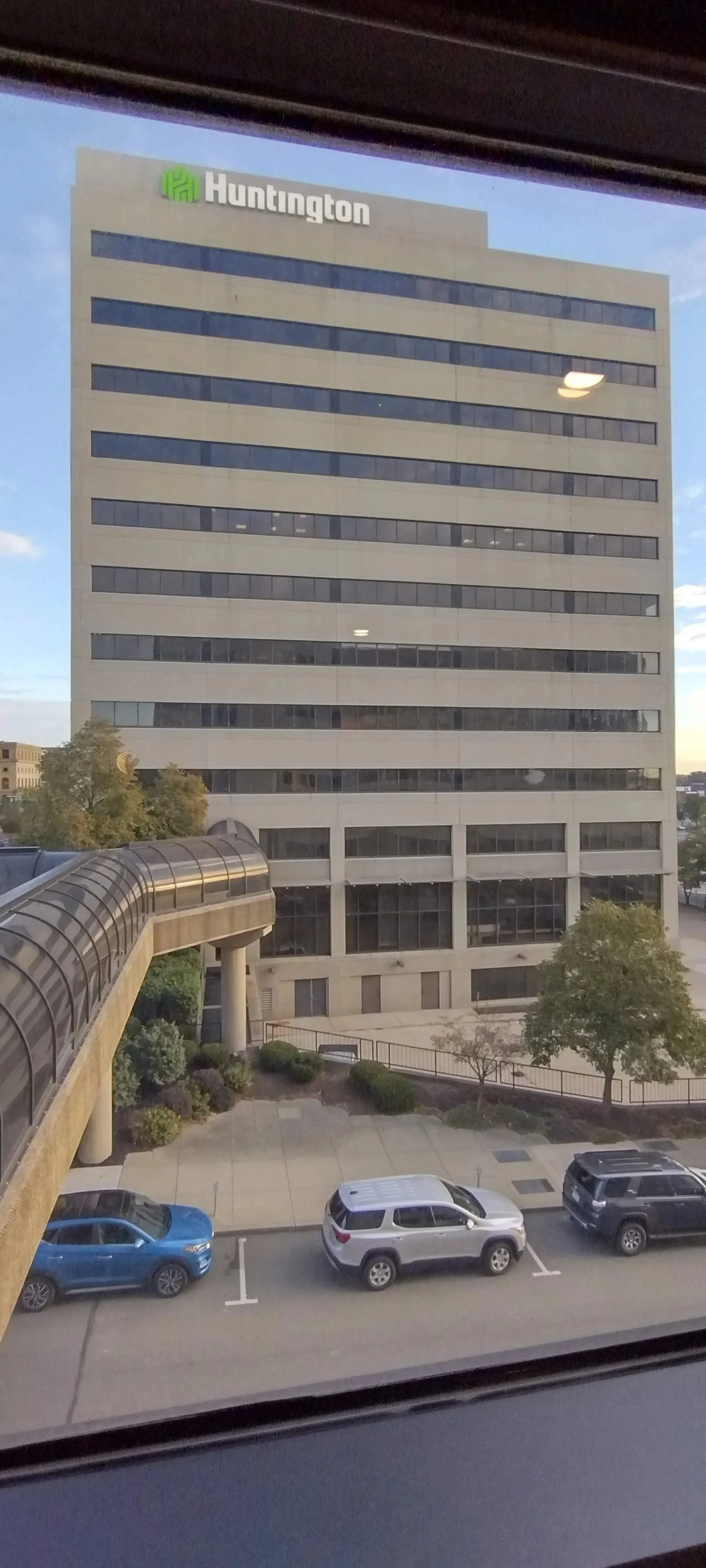 Photo 2 of 220 Market Ave N, Canton, OH 44702