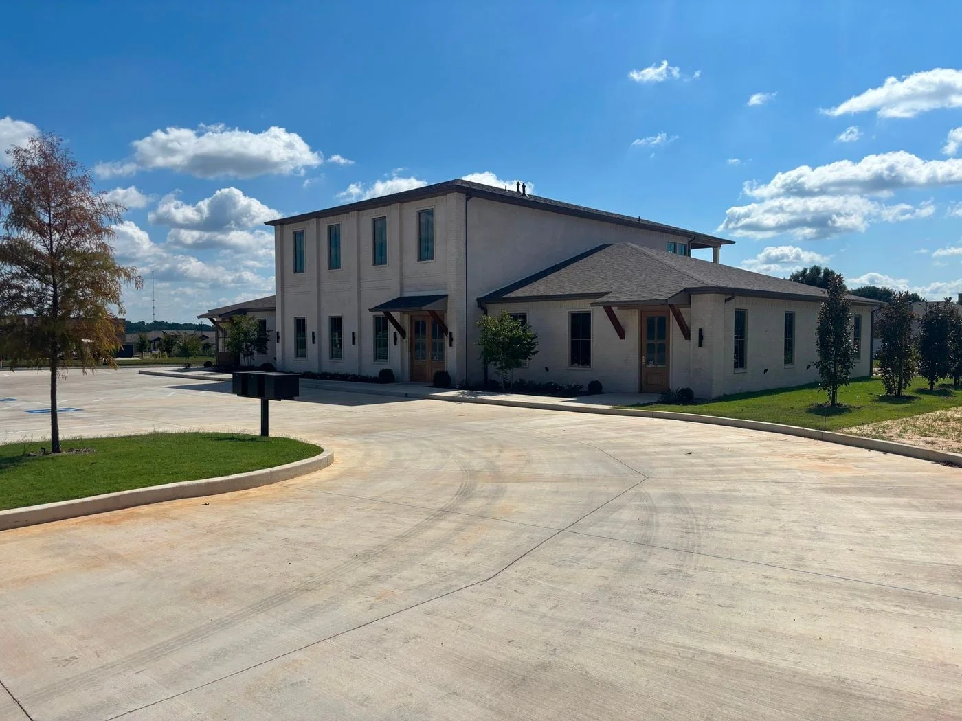 Photo 3 of 2012 W Cumberland Rd, Tyler, TX 75703