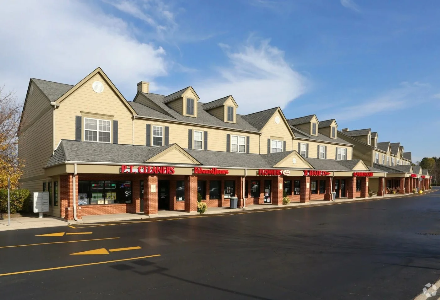 Photo 2 of 1100 E Washington St, Grayslake, IL 60030