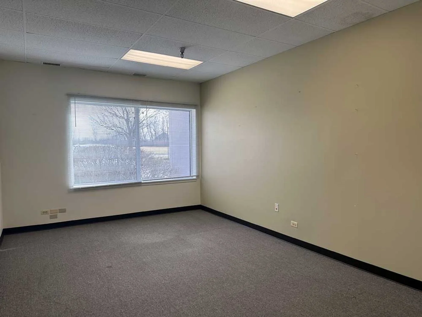 Photo 1 of 1701 Quincy Ave, Naperville, IL 60540