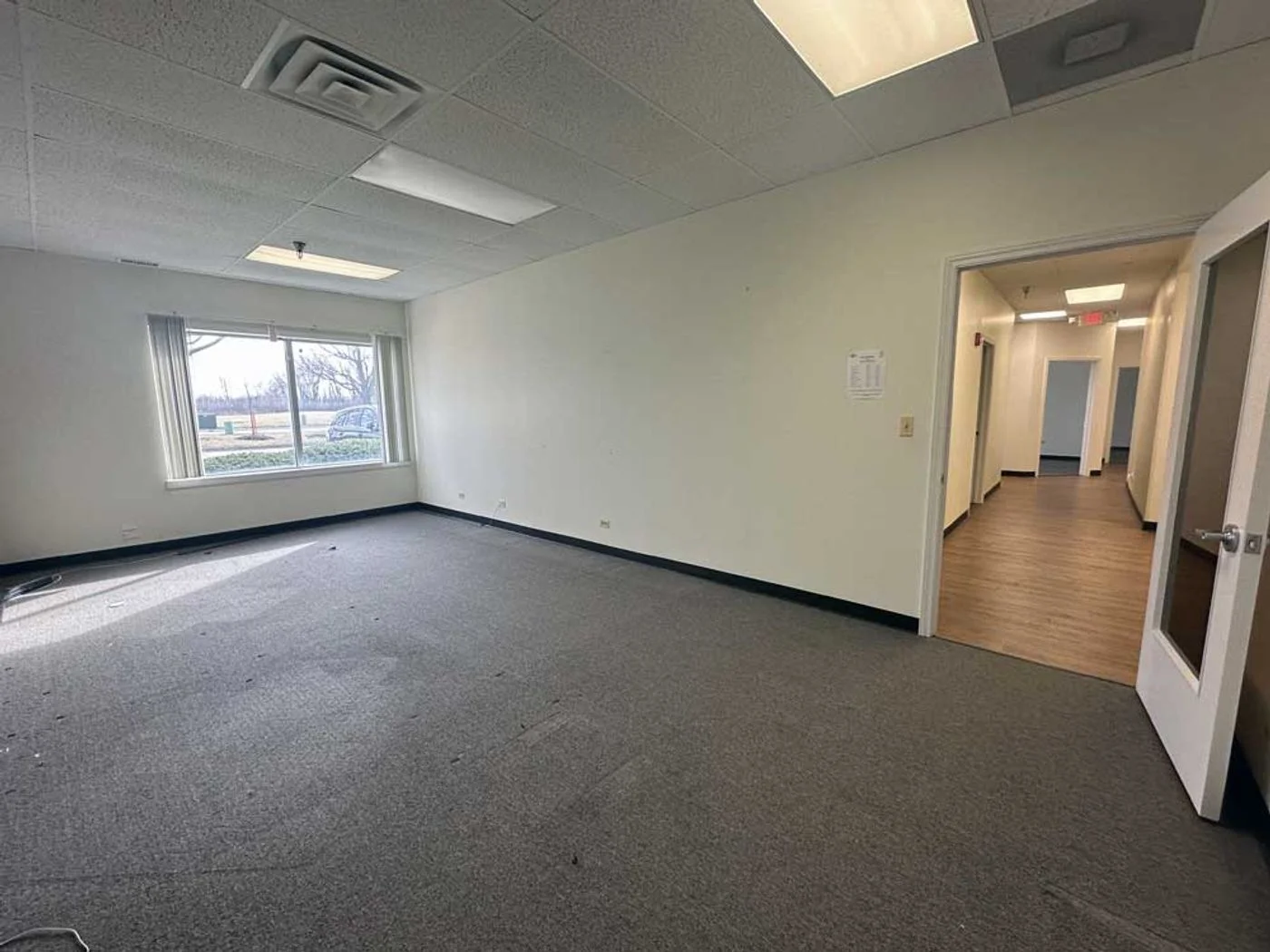 Photo 3 of 1701 Quincy Ave, Naperville, IL 60540