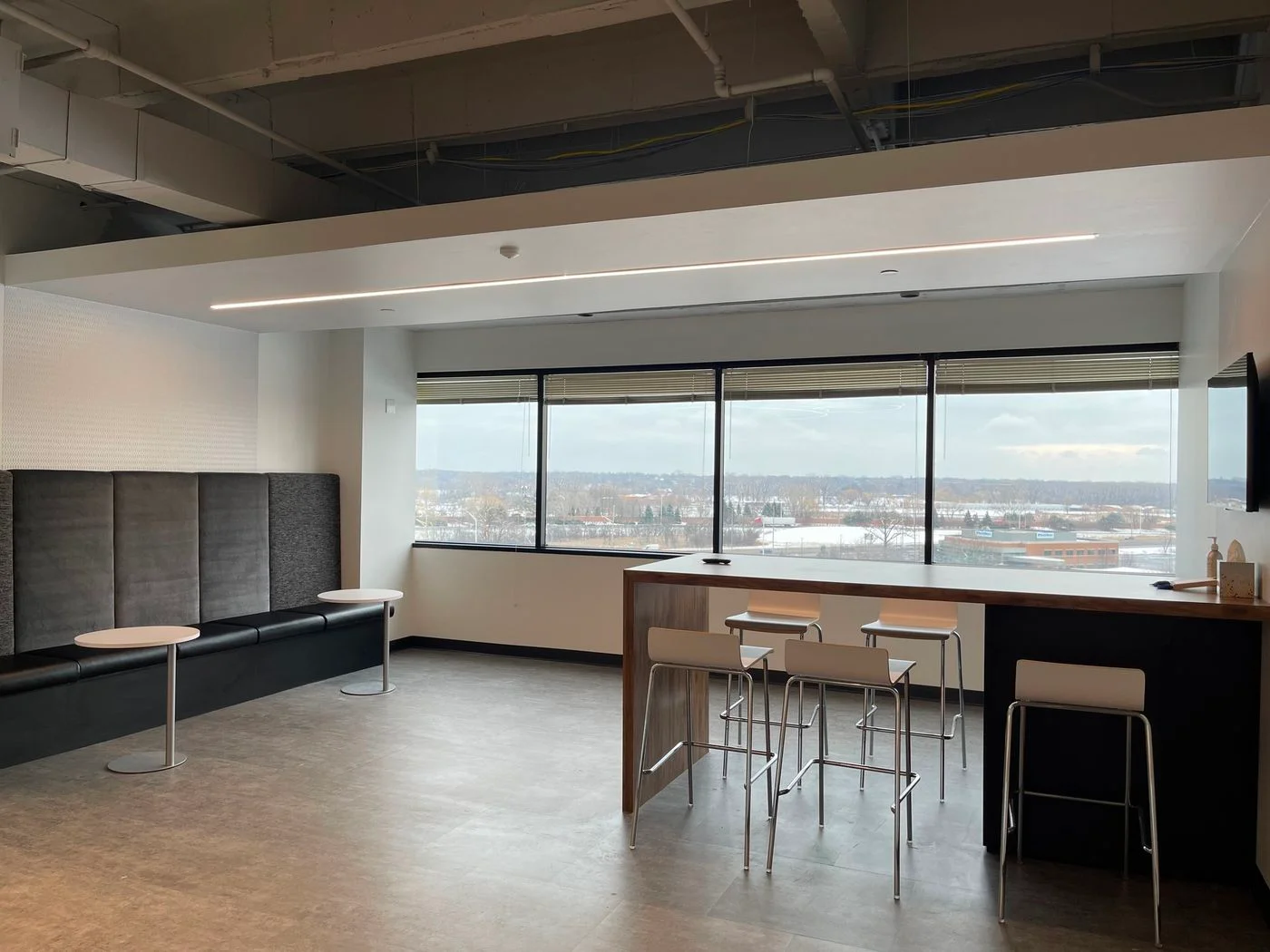 Photo 3 of 400 Skokie Blvd, Northbrook, IL 60062