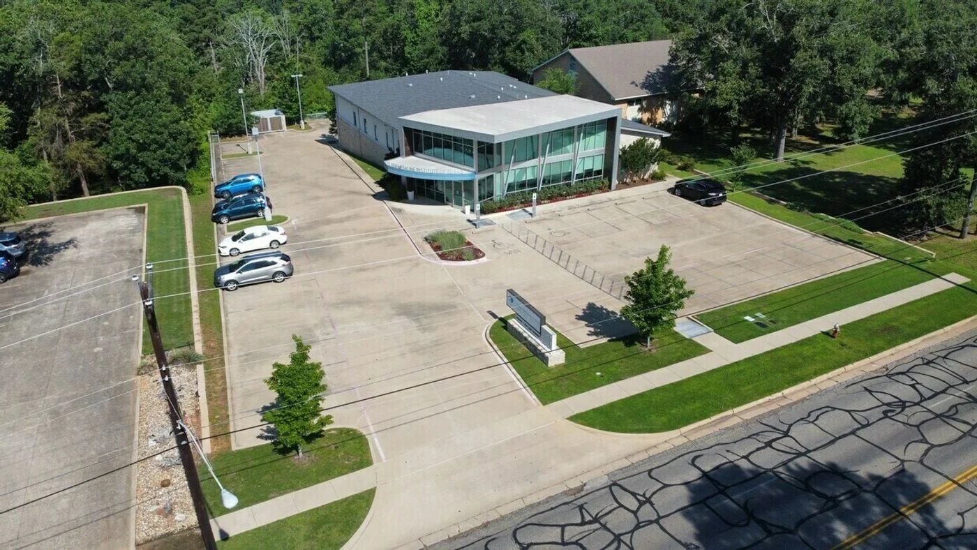 Photo 2 of 3187 PALUXY DR, TYLER, TX 75701