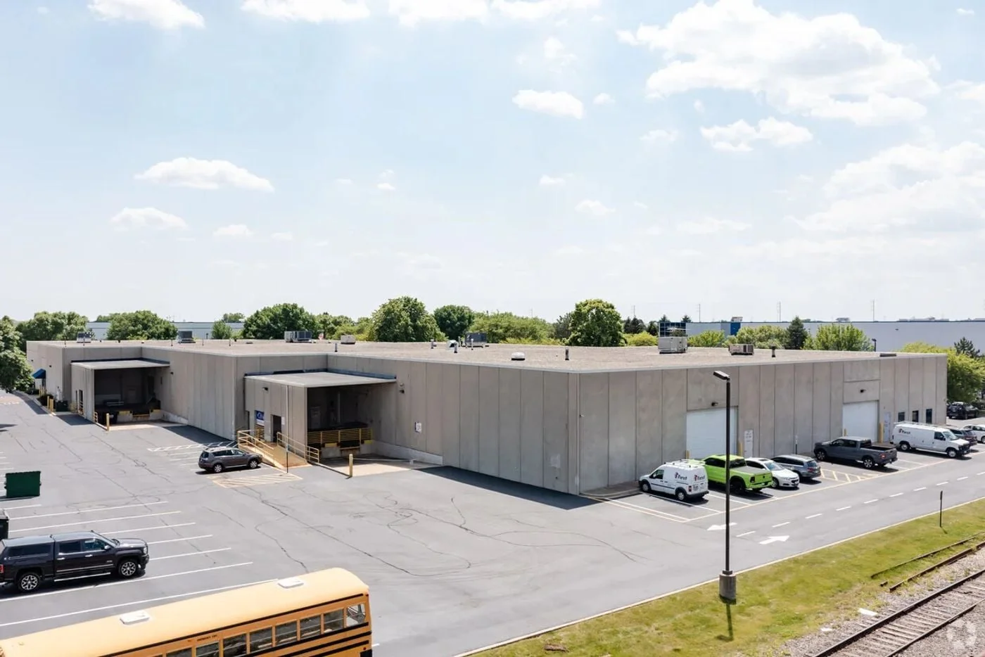 Photo 3 of 1811 High Grove Ln, Naperville, IL 60540