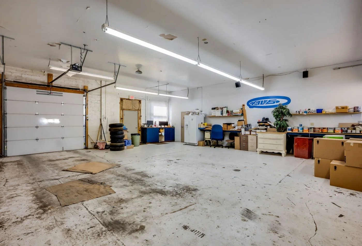 Photo 3 of 410 N Adams St, Hutchinson, KS 67501