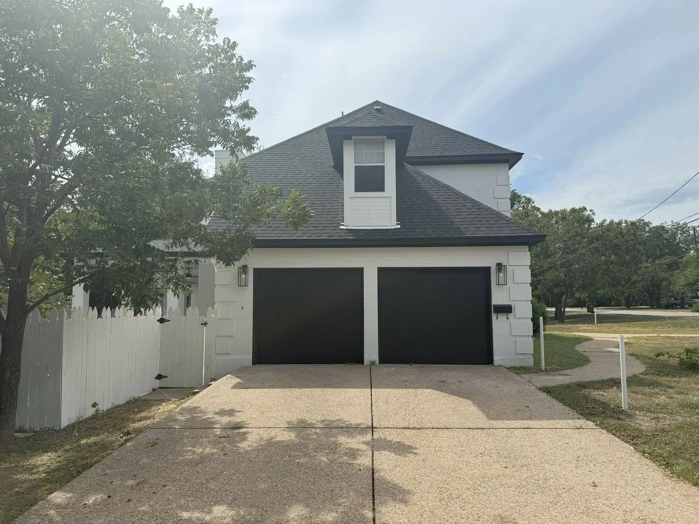 Photo-2 of 609 E Main St, Round Rock, TX 78664