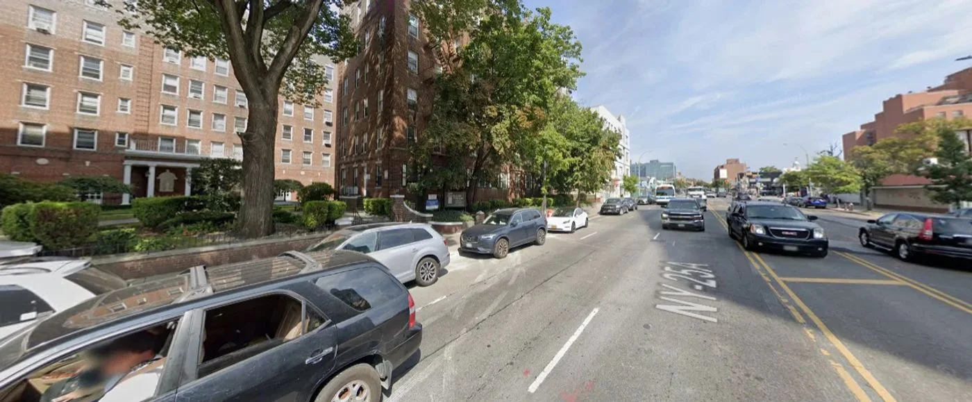 Photo-1 of 14105 Northern Blvd, Flushing, NY 11354