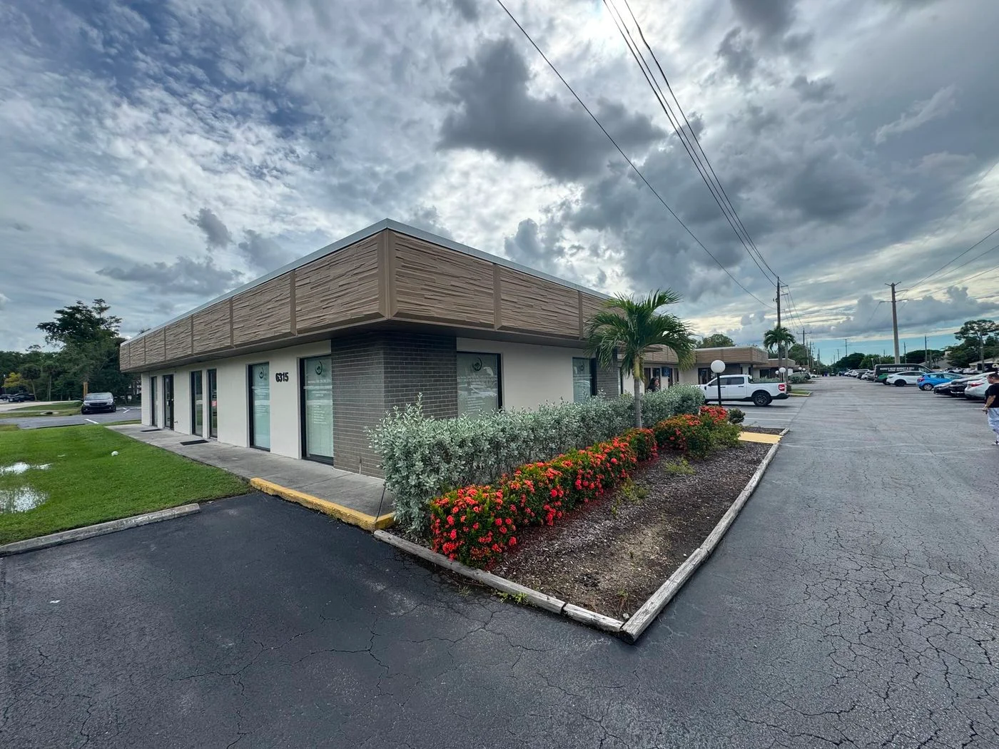 Photo-2 of 6314-6315 Presidential Ct, Fort Myers, FL 33919