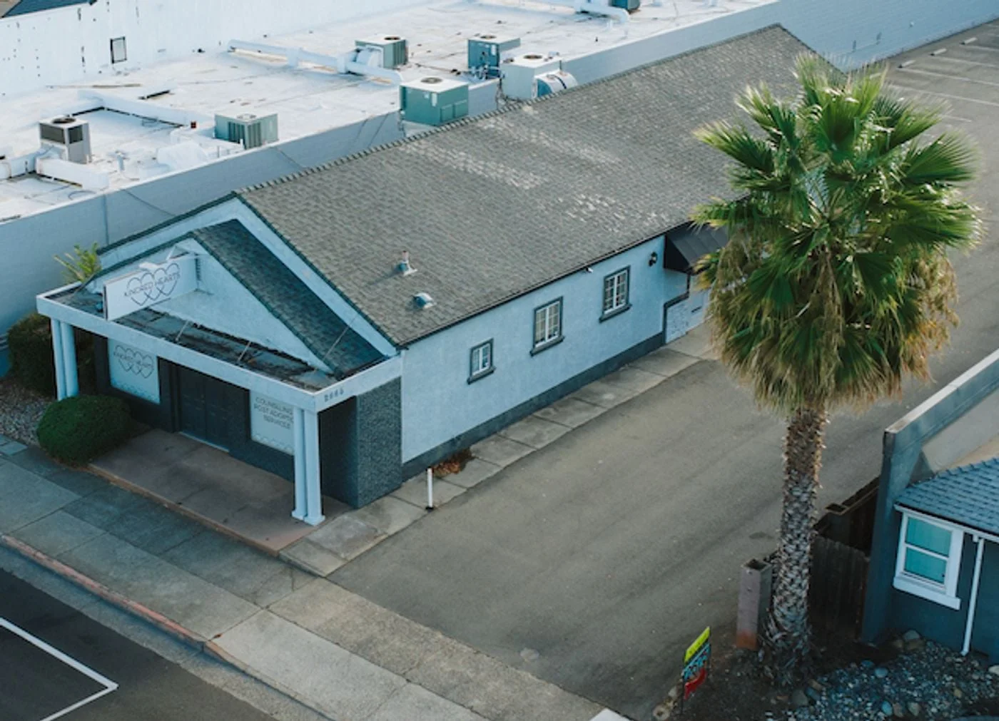 Photo 1 of 2665 Bechelli Ln, Redding, CA 96002