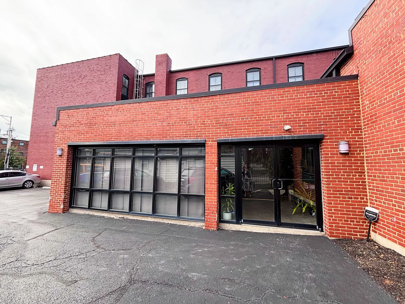 Photo 2 of 31 East Fifth Avenue, Columbus, OH 43201