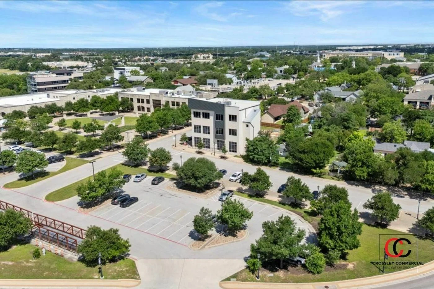 Photo-3 of 211 S Brown St, Round Rock, TX 78664