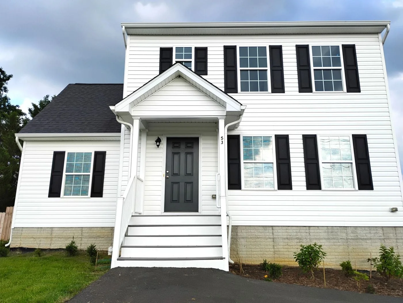 Photo 1 of 53 S Loudoun St, Lovettsville, VA 20180