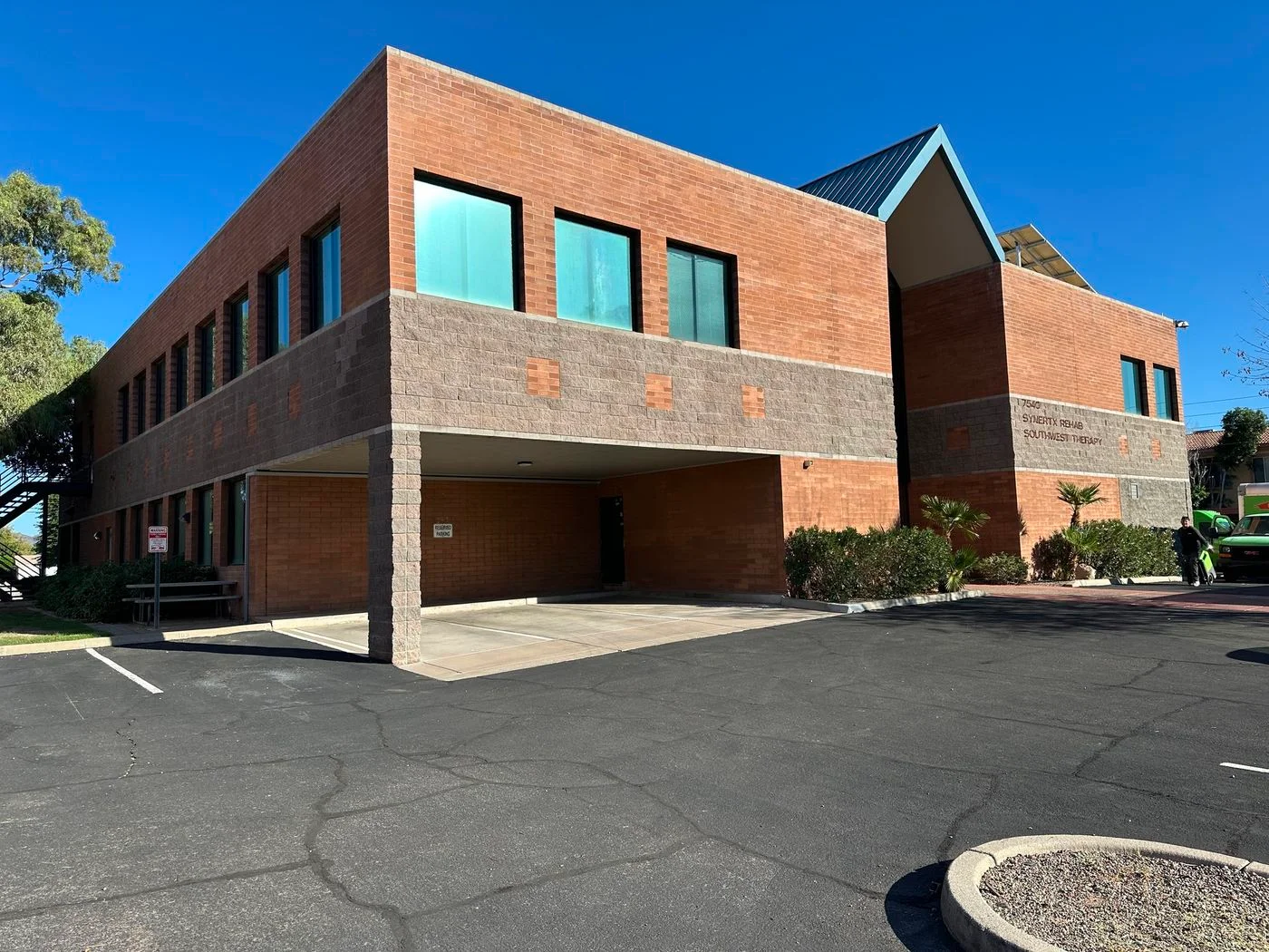 Photo 2 of 7540 N 19th Ave, Phoenix, AZ 85021