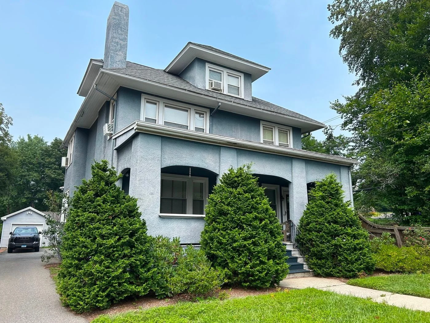 Photo 1 of 758 Farmington Avenue, West Hartford, CT 06119