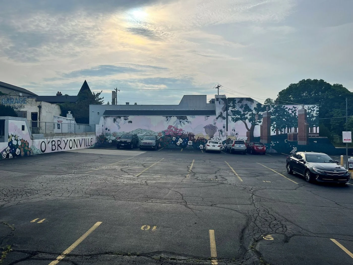 Photo 3 of 2112 Madison Road, Cincinnati, OH 45208